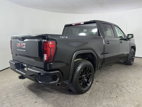 Used 2023 GMC Sierra 1500 Pro w/ Graphite Edition AWD/4WD image 9