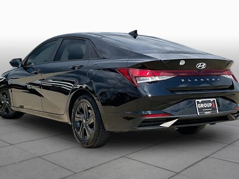Used 2023 Hyundai Elantra SEL FWD image 12