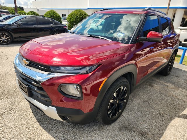 Used 2023 Chevrolet TrailBlazer LT FWD image 3