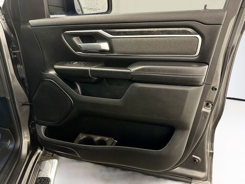 Used 2019 RAM 1500 Big Horn image 32