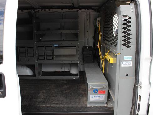 Used 2014 Chevrolet Express 1500 AWD image 18