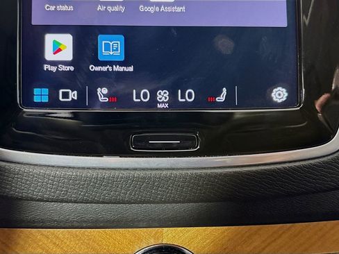 Used 2024 Volvo XC90 B6 Plus w/ Protection Package Premier AWD/4WD image 23