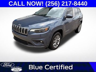 Used 2020 Jeep Cherokee Latitude Plus w/ Comfort/Convenience Group