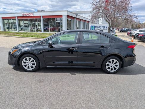 Used 2023 Toyota Corolla LE w/ Carpet Mat Package (TMS) FWD image 2