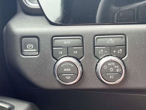 New 2026 GMC Sierra 1500 Elevation AWD/4WD image 26