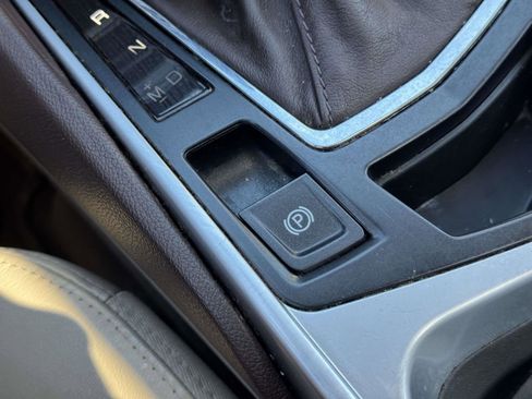 Used 2016 Cadillac SRX Luxury image 30