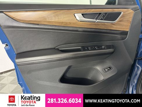 Used 2026 Volkswagen Atlas SE AWD/4WD image 11