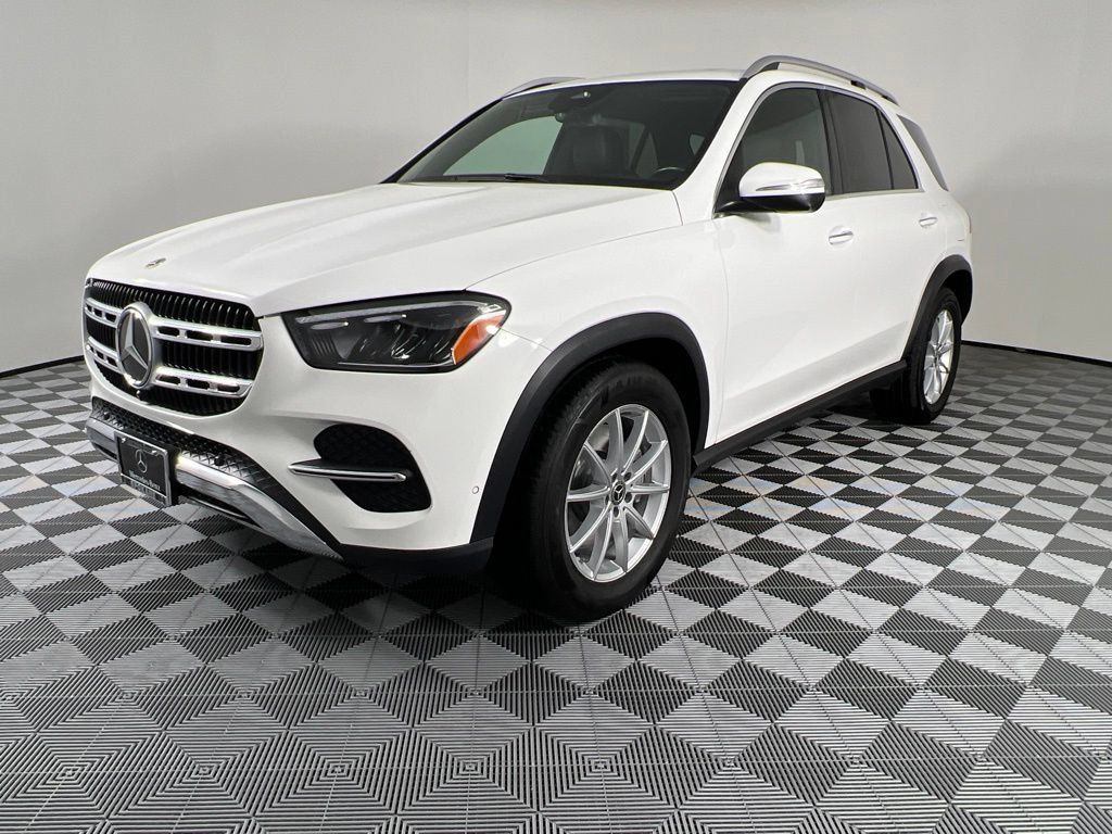 Used 2024 Mercedes-Benz GLE 450e 4MATIC image 4