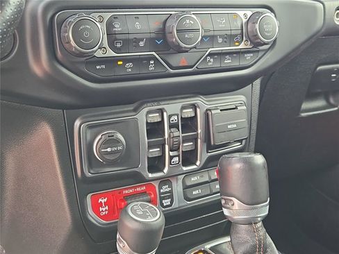 Used 2021 Jeep Wrangler Unlimited Rubicon AWD/4WD image 63