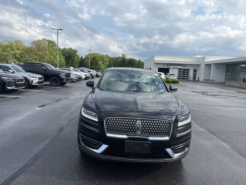 Used 2019 Lincoln Nautilus FWD image 2
