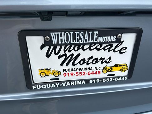 Used 2023 Toyota Highlander XLE AWD/4WD image 35