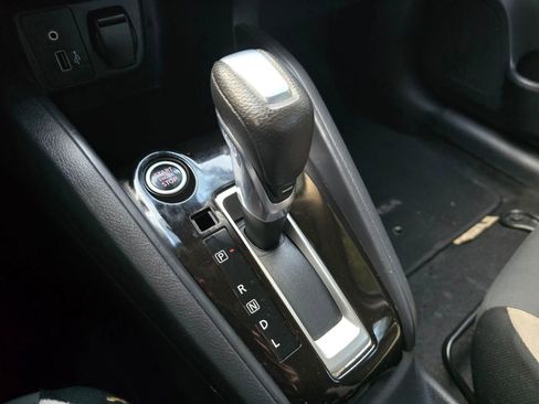 Used 2021 Nissan Versa SV image 30