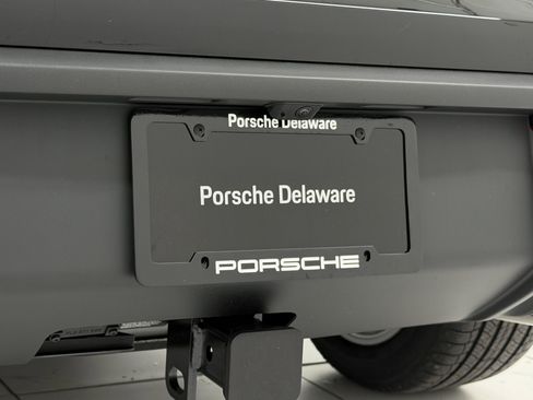 Certified 2026 Porsche Macan AWD/4WD image 61