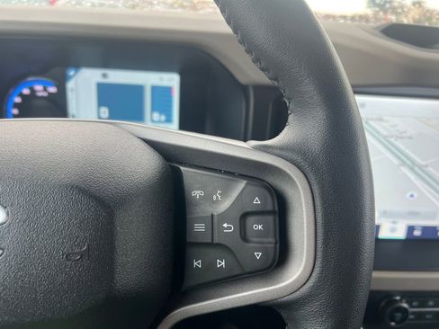 Used 2023 Ford Bronco Wildtrak image 12