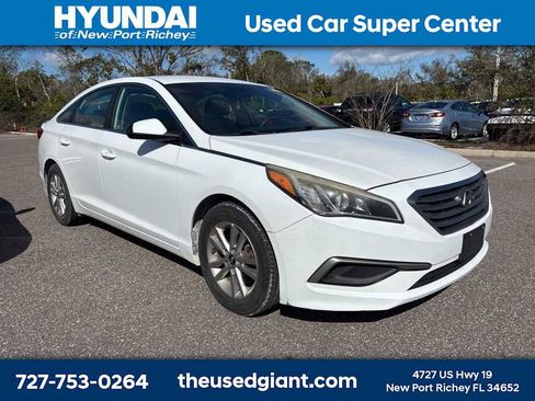 Used 2016 Hyundai Sonata SE image 4