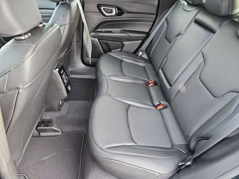 New 2026 Jeep Compass Latitude image 19