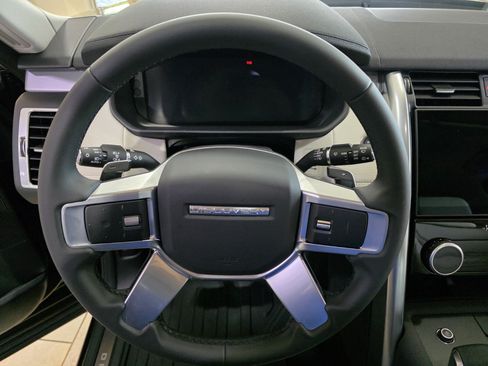New 2026 Land Rover Discovery Dynamic SE AWD/4WD image 16
