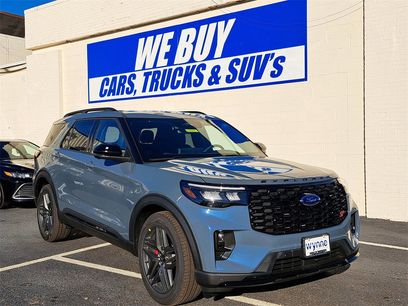 New 2026 Ford Explorer ST w/ Sun And Sound Package