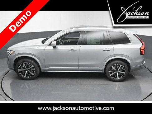New 2025 Volvo XC90 B5 Core w/ Protection Package image 42