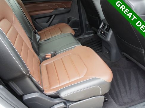 Used 2021 Volkswagen Atlas SEL Premium w/ MDO Package (Bench Seat) image 36
