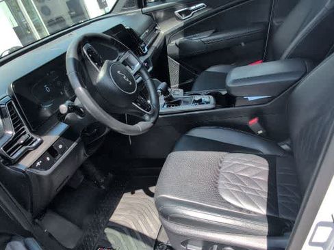 Used 2023 Kia Sportage X-Line AWD/4WD image 14