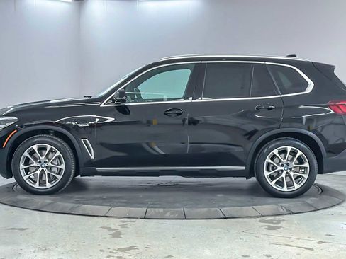 Used 2023 BMW X5 xDrive45e w/ Climate Comfort Package image 5