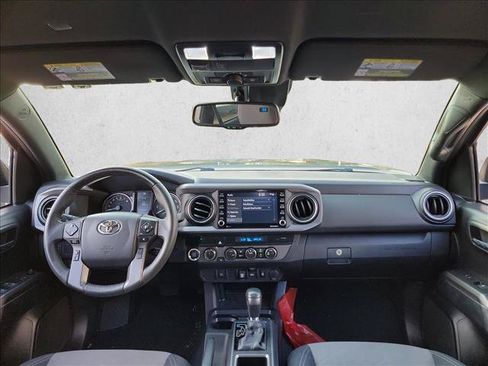 Used 2021 Toyota Tacoma TRD Off-Road AWD/4WD image 17