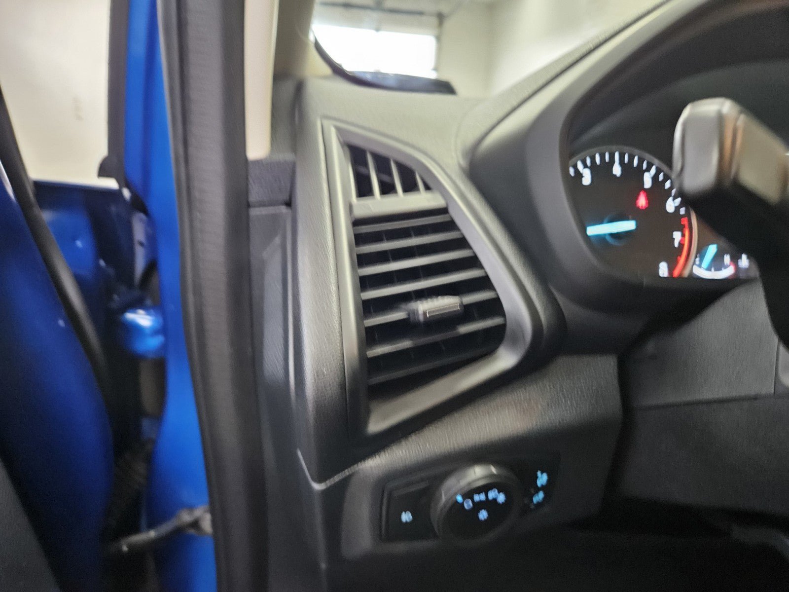 Used 2018 Ford EcoSport SE FWD image 27