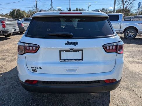 New 2026 Jeep Compass Latitude image 5