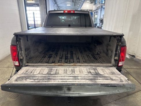 Used 2017 RAM 1500 ST w/ SXT Appearance Group image 25