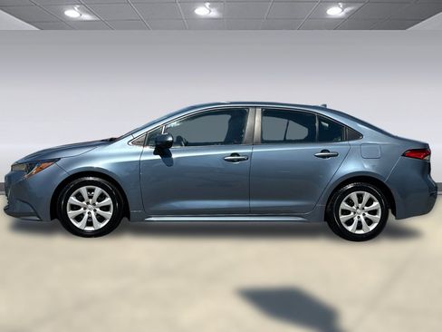 Used 2024 Toyota Corolla LE FWD image 2