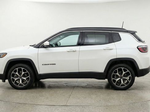 Used 2025 Jeep Compass Limited AWD/4WD image 5