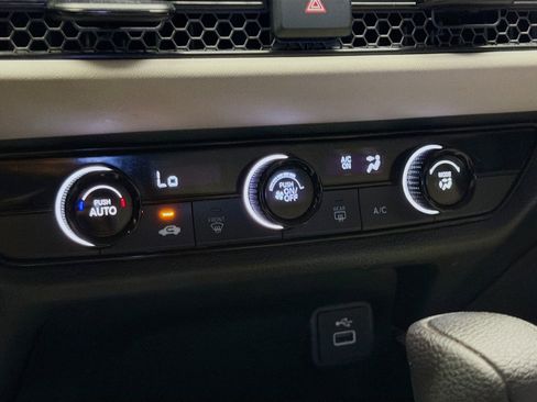Used 2023 Honda HR-V LX image 10