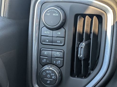 Used 2022 Chevrolet Silverado 1500 High Country w/ Z71 Off-Road Package image 23