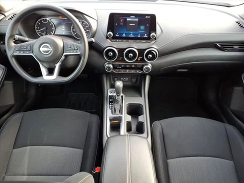 Used 2024 Nissan Sentra SV image 18
