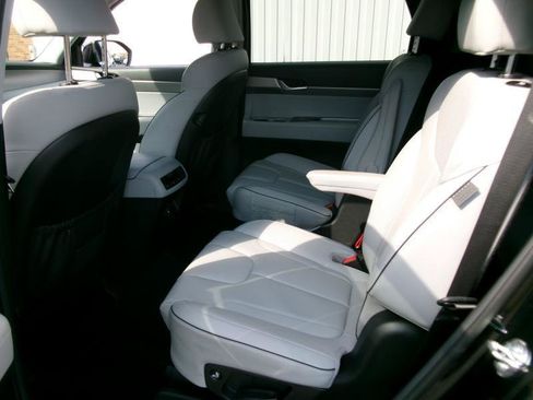 Used 2025 Hyundai Palisade SEL FWD image 9