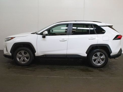 Used 2024 Toyota RAV4 XLE AWD/4WD image 7