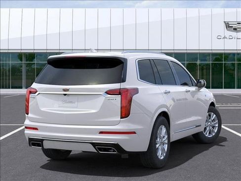 New 2025 Cadillac XT6 Luxury image 4