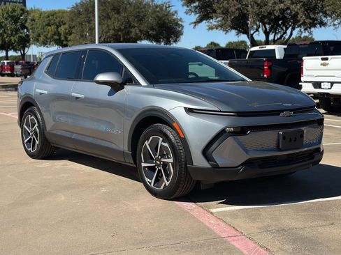 Used 2026 Chevrolet Equinox EV LT image 14