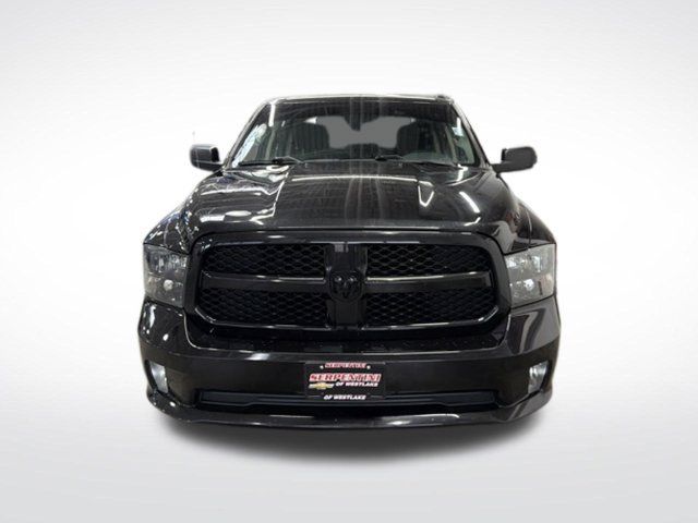 Used 2018 RAM 1500 Express w/ Black Ram 1500 Express Group AWD/4WD image 2