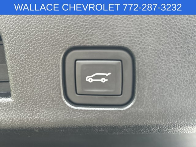 Used 2024 Chevrolet Traverse LS FWD image 11