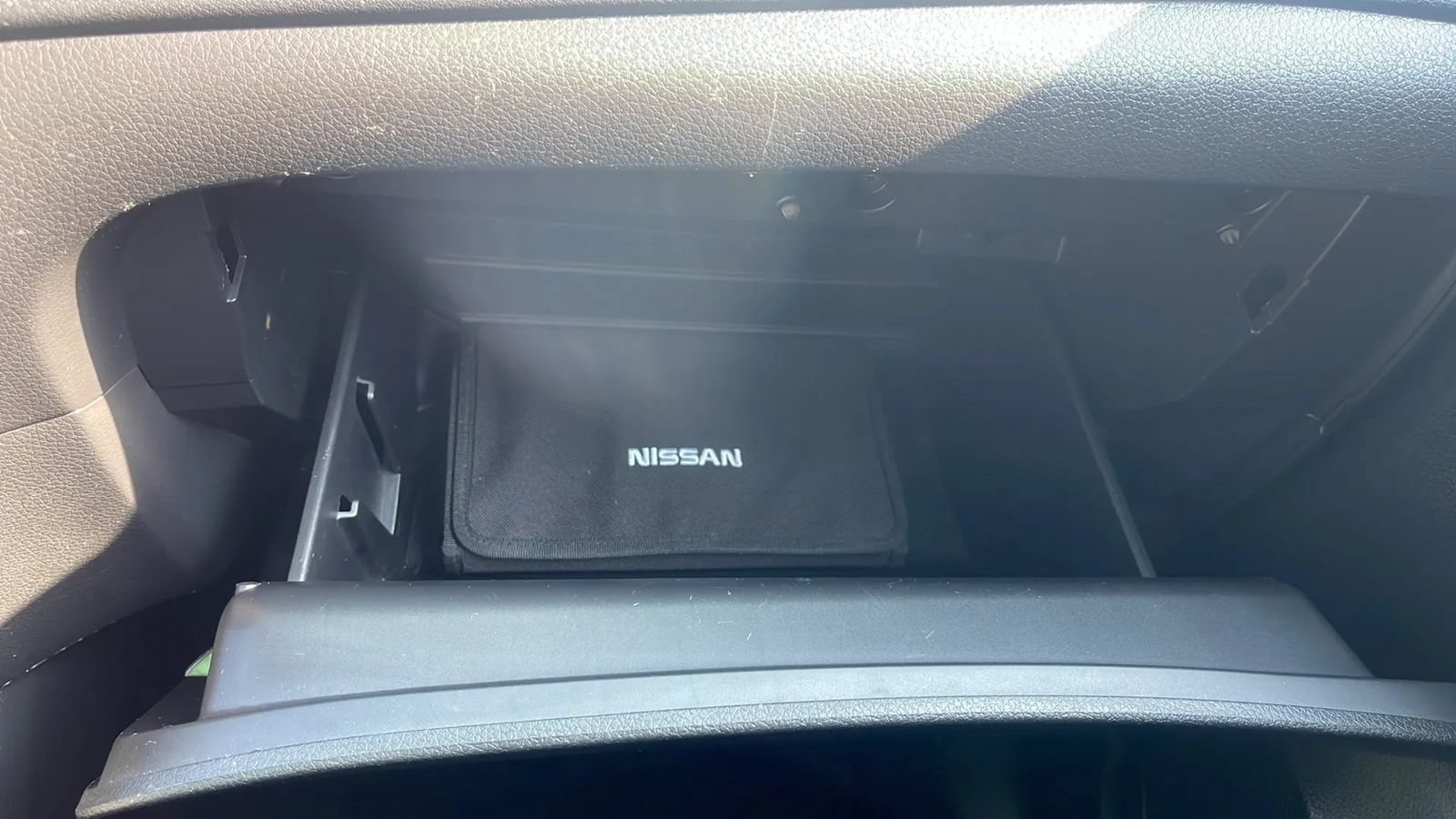 Used 2017 Nissan Rogue S w/ S Appearance Package FWD image 22