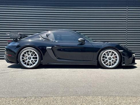 Used 2023 Porsche 718 Cayman GT4 RS RWD image 9
