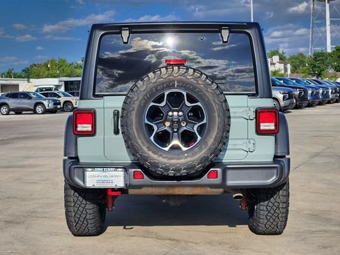 Used 2023 Jeep Wrangler Unlimited Rubicon AWD/4WD image 6