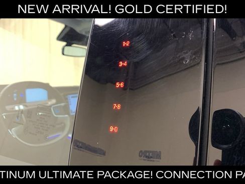Certified 2025 Ford Expedition Platinum w/ Platinum Ultimate Package AWD/4WD image 32