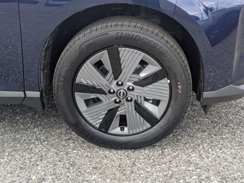 New 2025 Nissan Murano SL image 11