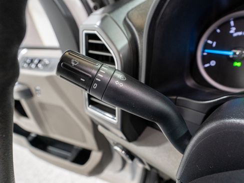 Used 2019 Ford F250 XLT w/ XLT Value Package image 27