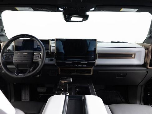 Used 2025 GMC Hummer EV 2X AWD/4WD image 32