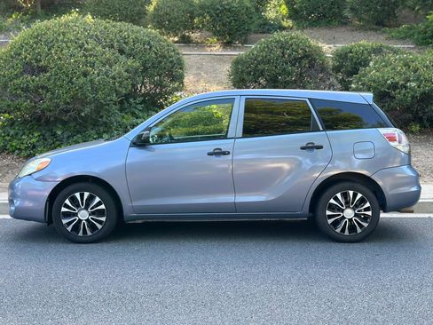 Used 2005 Toyota Matrix FWD image 2