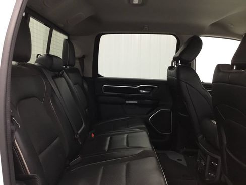 Used 2022 RAM 1500 Laramie w/ Off-Road Group AWD/4WD image 17